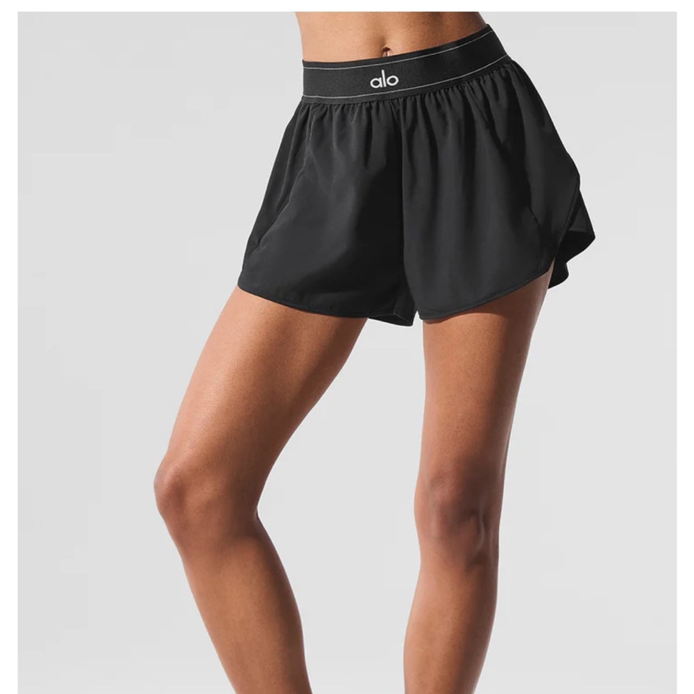 ALO Yoga Women's Sleek Black Athletic Shorts